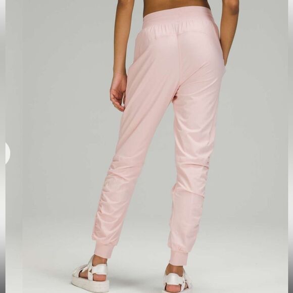 Lululemon Beyond the Studio Jogger - Picture 9 of 10